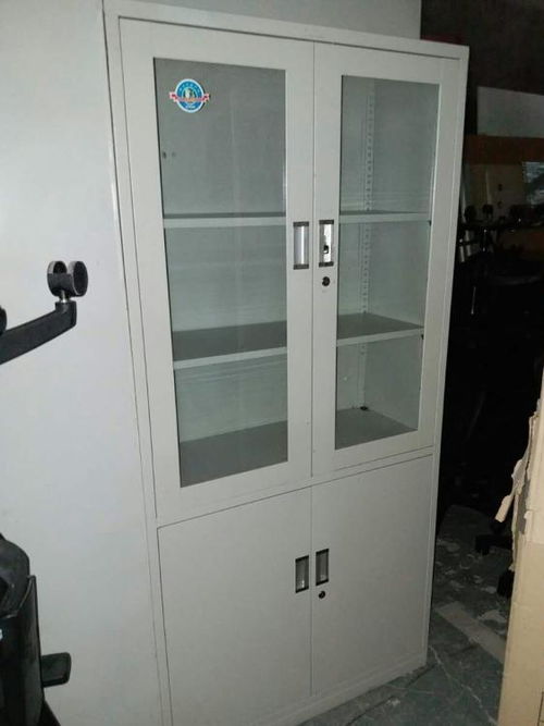 八載信譽(yù)保障，北京辦公家具新選擇——二手辦公家具工位屏風(fēng)隔斷一應(yīng)俱全